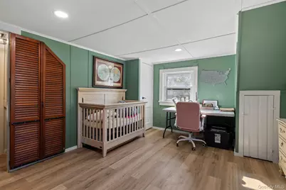 125 Carroll Avenue, Ronkonkoma, NY 11779 - Photo 25