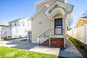148-11 10th Ave, Whitestone, NY 11357 - Photo 31