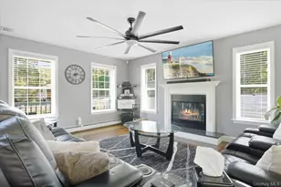 48 Sunrise Dr, Sound Beach, NY 11789 - Photo 7