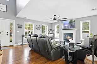 48 Sunrise Dr, Sound Beach, NY 11789 - Photo 9