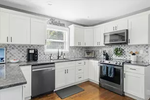 48 Sunrise Dr, Sound Beach, NY 11789 - Photo 15