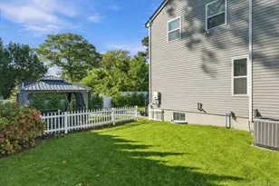 48 Sunrise Dr, Sound Beach, NY 11789 - Photo 39
