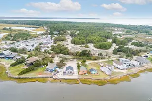 106 Shore Dr E, Amagansett, NY 11930 - Photo 21