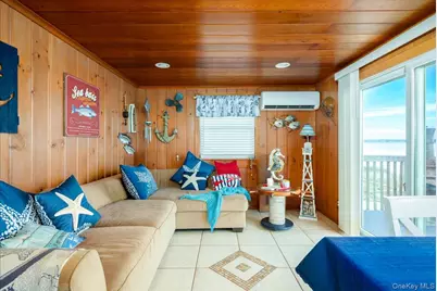 106 Shore Drive E, Amagansett, NY 11930 - Photo 5