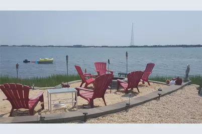 106 Shore Drive E, Amagansett, NY 11930 - Photo 13