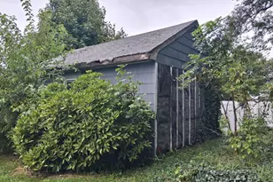 26 High St, Roslyn Heights, NY 11577 - Photo 5