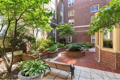 1250 North Avenue #204, New Rochelle, NY 10804 - Photo 15