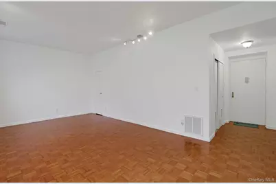 1250 North Avenue #204, New Rochelle, NY 10804 - Photo 5