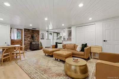 164 Woodland Avenue, Pearl River, NY 10965 - Photo 5