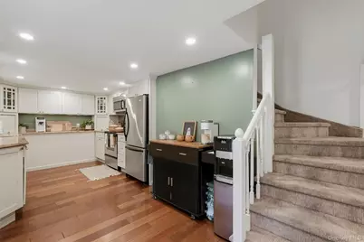 164 Woodland Avenue, Pearl River, NY 10965 - Photo 9