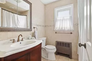 208 Island Pkwy W, Island Park, NY 11558 - Photo 13