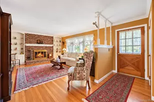 2306 Pine Ave, Ronkonkoma, NY 11779 - Photo 7