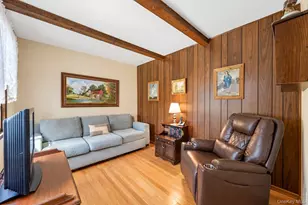 2306 Pine Ave, Ronkonkoma, NY 11779 - Photo 33