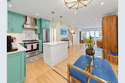 8494 Austin Street, Kew Gardens, NY 11415 - Photo 11
