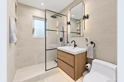 8494 Austin Street, Kew Gardens, NY 11415 - Photo 17