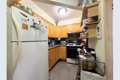 3506 Leavitt Street #5H, Flushing, NY 11354 - Photo 3