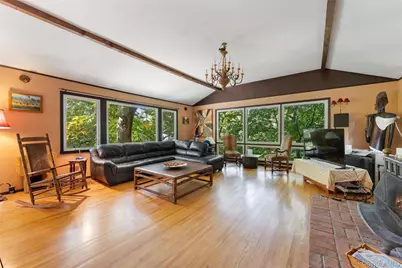 16 Cadillac Drive, New Rochelle, NY 10804 - Photo 11