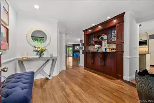 144 The Crescent Crescent, Roslyn, NY 11577 - Photo 5