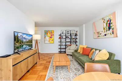 110-50 71st Road #4M, Forest Hills, NY 11375 - Photo 9