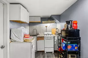 77 Kenny Ave, Merrick, NY 11566 - Photo 29