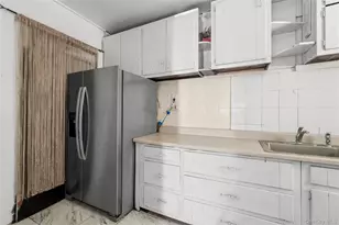 231-08 Mentone Ave, Springfield Gardens, NY 11413 - Photo 9