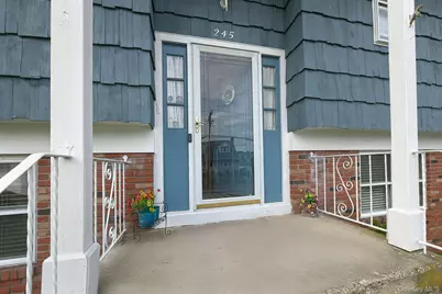 245 N Fulton Avenue, Lindenhurst, NY 11757 - Photo 3