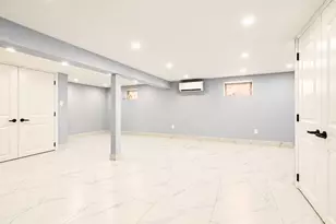 65-15 183rd St, Fresh Meadows, NY 11365 - Photo 15