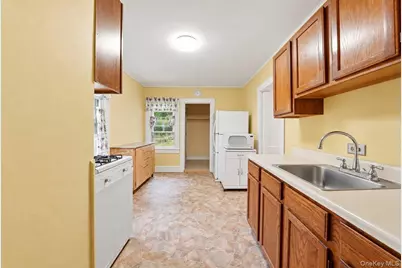 258 McLean Avenue, Yonkers, NY 10705 - Photo 9