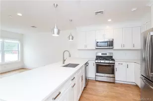121 Fisher Ave, White Plains, NY 10606 - Photo 3
