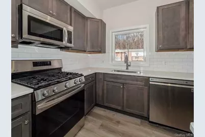4 South Hills Way #9, Wappingers Falls, NY 12590 - Photo 3