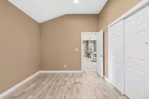 73 Lynbrook Dr, Mastic Beach, NY 11951 - Photo 27