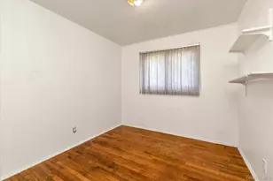 328 Glen Rd, West Hempstead, NY 11552 - Photo 9