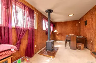 328 Glen Rd, West Hempstead, NY 11552 - Photo 15