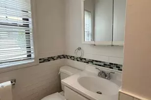 40 Oakwood Rd, Huntington, NY 11743 - Photo 11