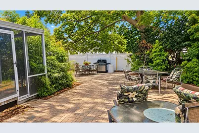 86 Jefferson Street, Inwood, NY 11096 - Photo 5