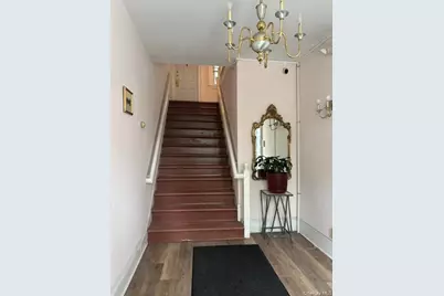 25 Knollwood Avenue #Apt 5, Huntington, NY 11743 - Photo 3