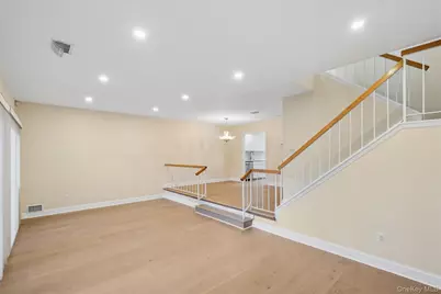 87 Northgate Circle, Melville, NY 11747 - Photo 9