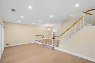 87 Northgate Cir, Melville, NY 11747 - Photo 9