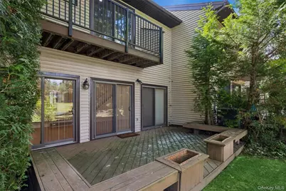 87 Northgate Circle, Melville, NY 11747 - Photo 27
