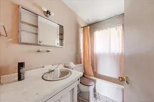 202-29 120th Ave, Saint Albans, NY 11412 - Photo 11
