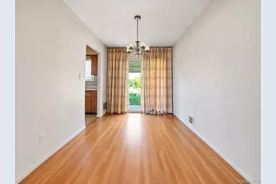 20229 120th Avenue, Saint Albans, NY 11412 - Photo 7