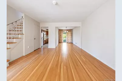 20229 120th Avenue, Saint Albans, NY 11412 - Photo 5