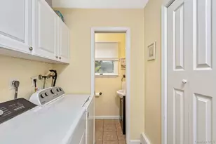 24 Frank St, Smithtown, NY 11787 - Photo 23