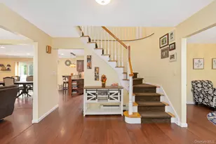24 Frank St, Smithtown, NY 11787 - Photo 5