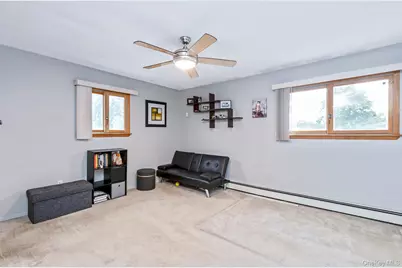 24 Frank Street, Smithtown, NY 11787 - Photo 31