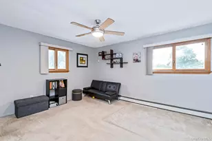 24 Frank St, Smithtown, NY 11787 - Photo 31