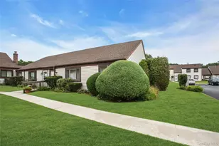 94 Gauguin Ct, Middle Island, NY 11953 - Photo 21