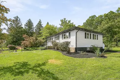 6 Lannis Avenue, New Windsor, NY 12553 - Photo 19