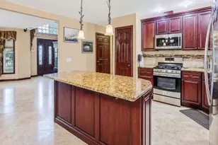 120 Waldo St, Copiague, NY 11726 - Photo 9