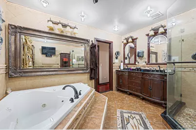 120 Waldo Street, Copiague, NY 11726 - Photo 19